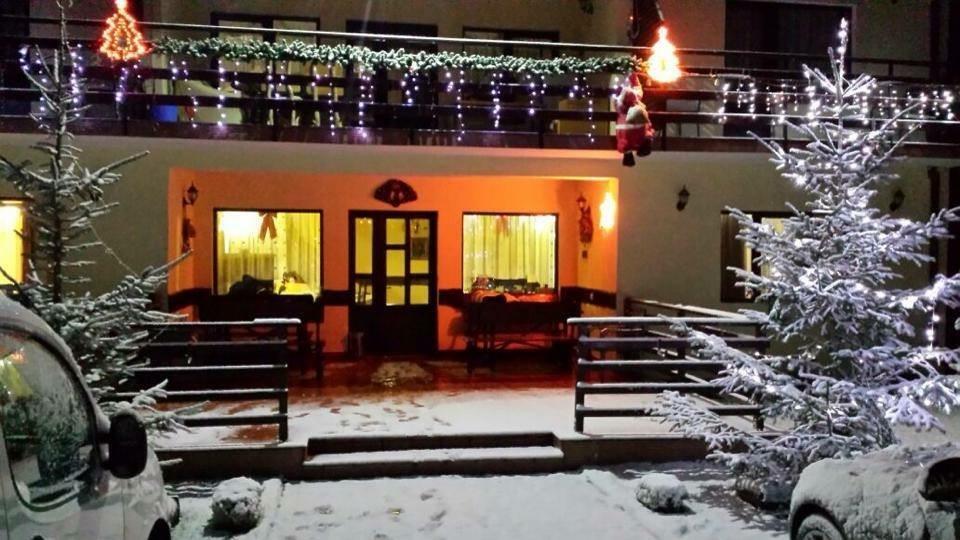 Pensiunea Roua Muntilor Sîmbăta de Sus Kültér fotó