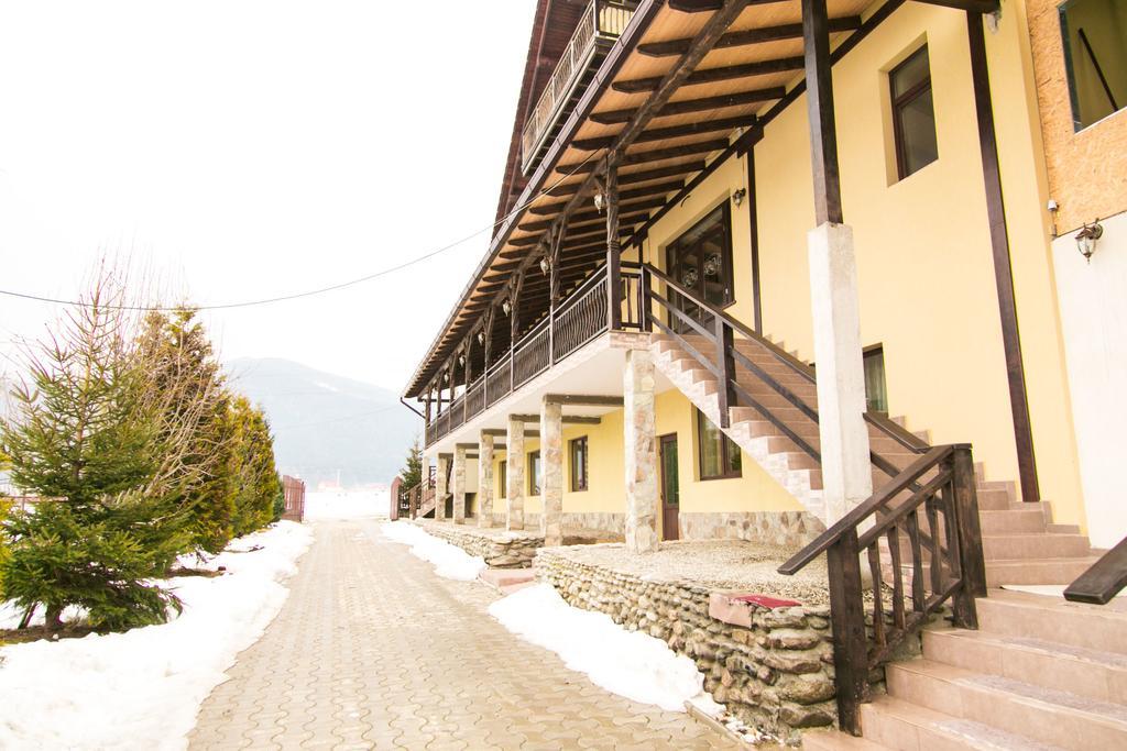 Pensiunea Roua Muntilor Sîmbăta de Sus Kültér fotó